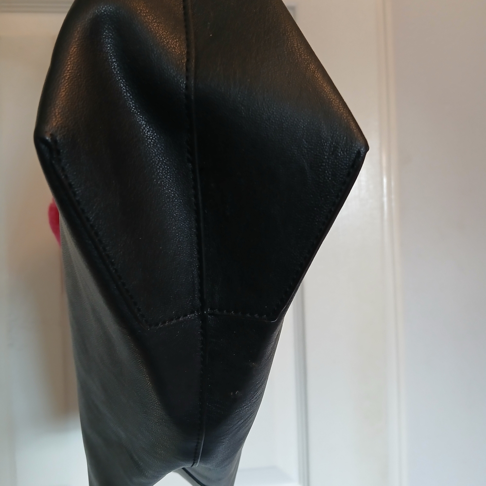 Women's Black Tote Bag with Pink Accent - Unbranded - Picture 6 of 8